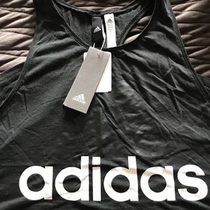 Adidas tank top🖤 NWT